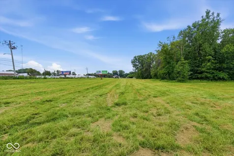 1305 N Michigan Road Shelbyville IN 46176