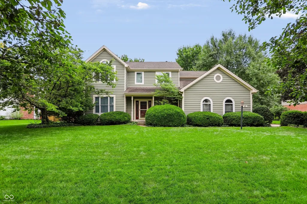 37 Penn Place Zionsville IN 46077
