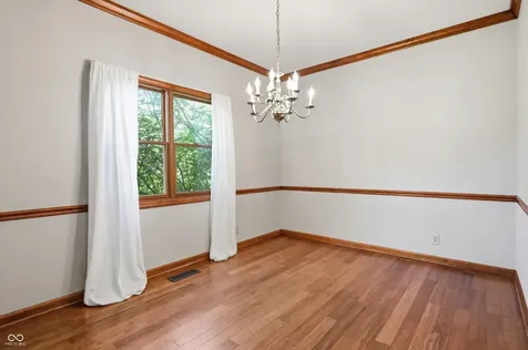 37 Penn Place Zionsville IN 46077
