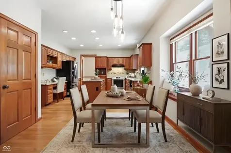 37 Penn Place Zionsville IN 46077