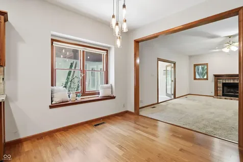 37 Penn Place Zionsville IN 46077