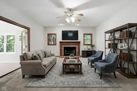 37 Penn Place Zionsville IN 46077