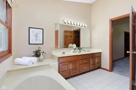 37 Penn Place Zionsville IN 46077