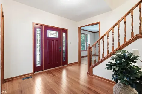 37 Penn Place Zionsville IN 46077