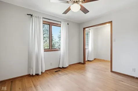 37 Penn Place Zionsville IN 46077