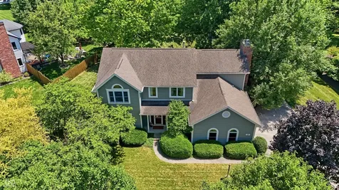 37 Penn Place Zionsville IN 46077