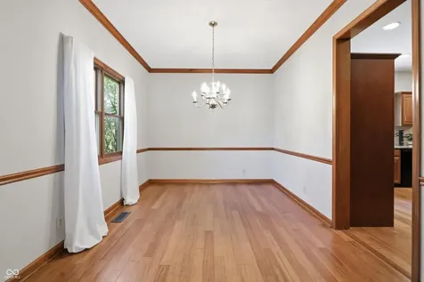 37 Penn Place Zionsville IN 46077