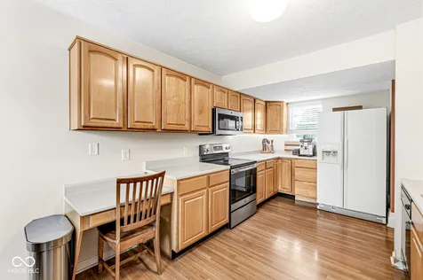 69 Carriage Lake Drive Brownsburg IN 46112