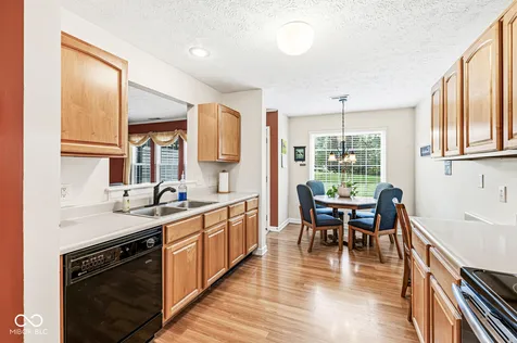 69 Carriage Lake Drive Brownsburg IN 46112