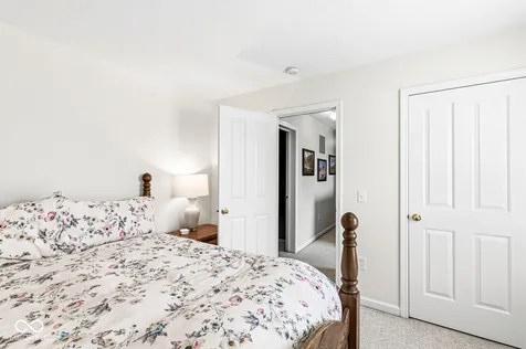 69 Carriage Lake Drive Brownsburg IN 46112