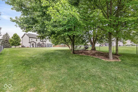 69 Carriage Lake Drive Brownsburg IN 46112