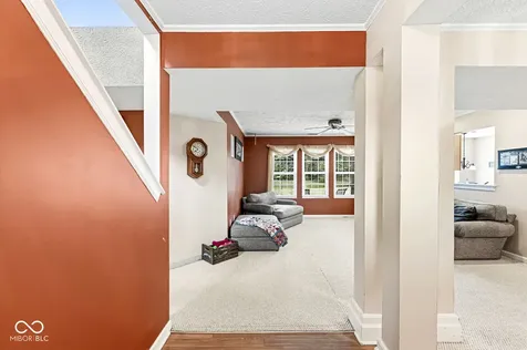 69 Carriage Lake Drive Brownsburg IN 46112