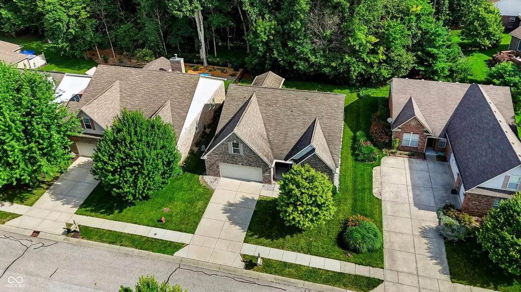 5678 Augusta Woods Drive Plainfield IN 46168