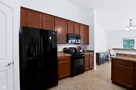 5678 Augusta Woods Drive Plainfield IN 46168