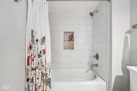 7632 Almaden Court Indianapolis IN 46278