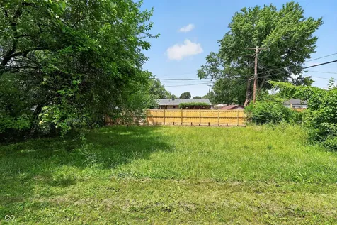 7642 E 34th Place Indianapolis IN 46226