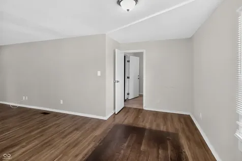 7642 E 34th Place Indianapolis IN 46226