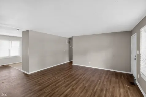 7642 E 34th Place Indianapolis IN 46226