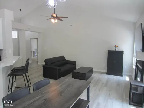 9035 Bailey Way Fishers IN 46037