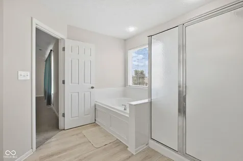 2410 Mcgregor Drive Avon IN 46123