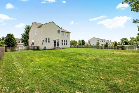 2410 Mcgregor Drive Avon IN 46123