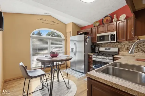 3127 N White River Parkway East Drive Indianapolis IN 46208