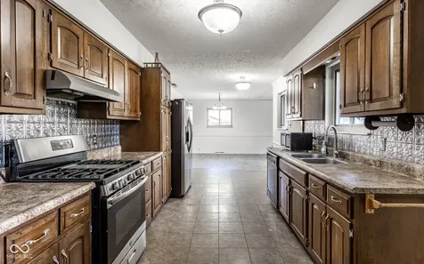 2426 Lawrence Avenue Indianapolis IN 46227