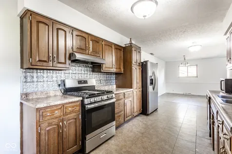 2426 Lawrence Avenue Indianapolis IN 46227