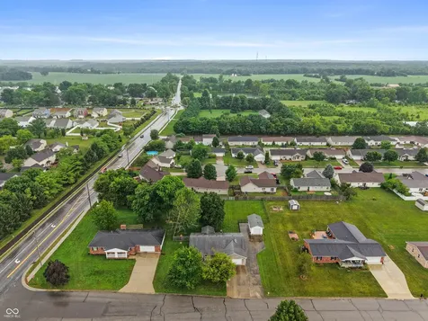 4534 Hackberry Drive Columbus IN 47201
