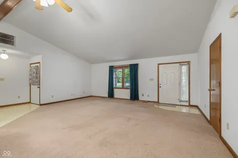 4534 Hackberry Drive Columbus IN 47201