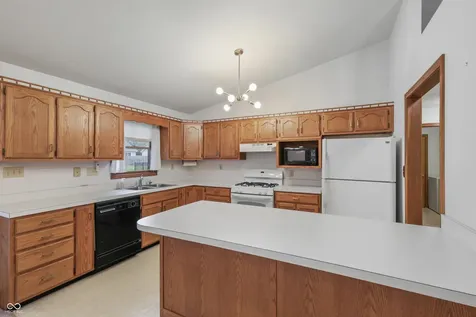 4534 Hackberry Drive Columbus IN 47201