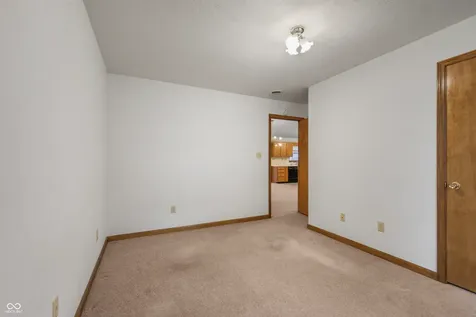 4534 Hackberry Drive Columbus IN 47201