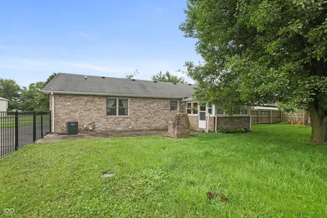 4534 Hackberry Drive Columbus IN 47201