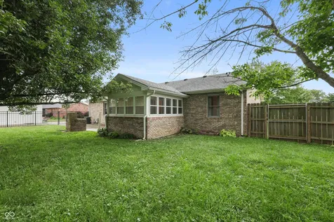 4534 Hackberry Drive Columbus IN 47201
