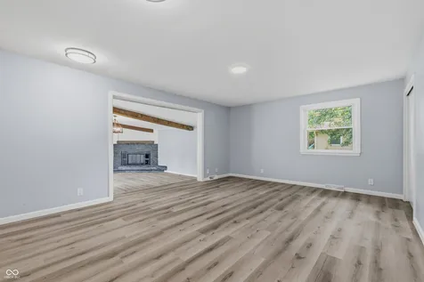 1208 Elizabeth Lane Terre Haute IN 47802