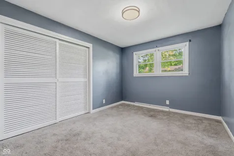 1208 Elizabeth Lane Terre Haute IN 47802