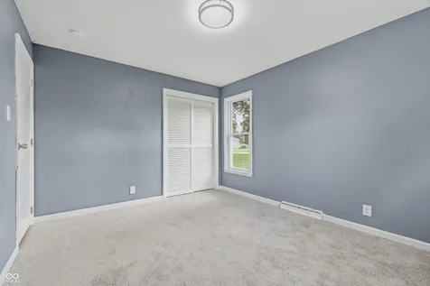 1208 Elizabeth Lane Terre Haute IN 47802