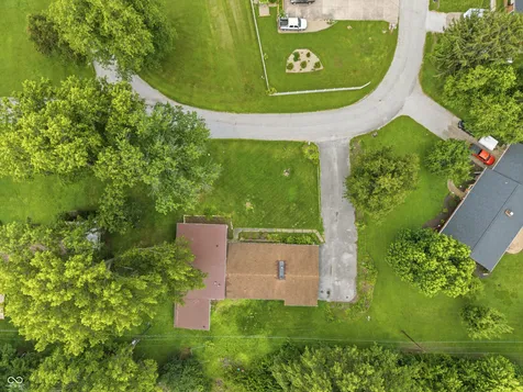1208 Elizabeth Lane Terre Haute IN 47802
