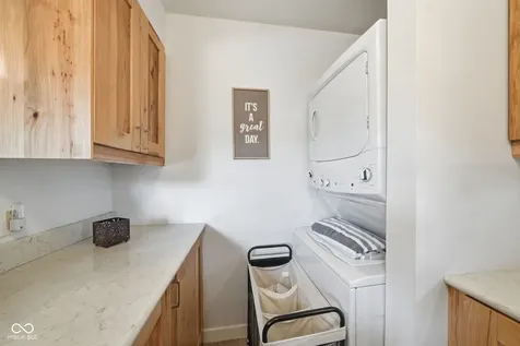 5038 Woodmark Drive Fort Wayne IN 46815