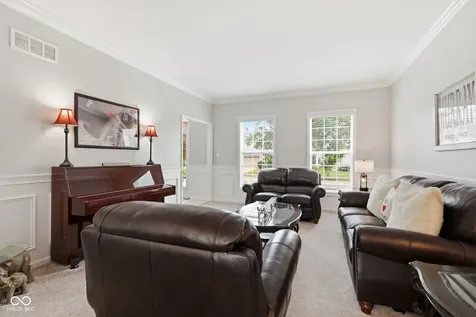 5729 Fairbourne Court Carmel IN 46033