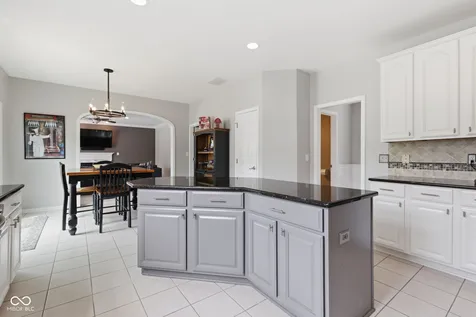 5729 Fairbourne Court Carmel IN 46033
