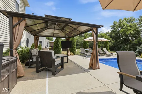 5729 Fairbourne Court Carmel IN 46033