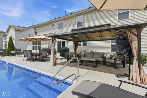 5729 Fairbourne Court Carmel IN 46033