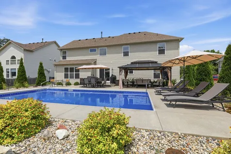 5729 Fairbourne Court Carmel IN 46033