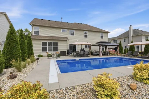5729 Fairbourne Court Carmel IN 46033