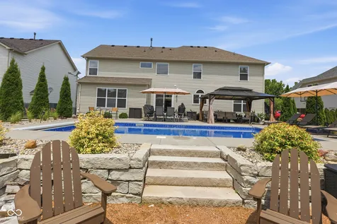 5729 Fairbourne Court Carmel IN 46033