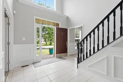 5729 Fairbourne Court Carmel IN 46033