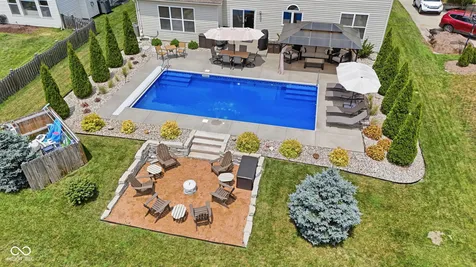 5729 Fairbourne Court Carmel IN 46033
