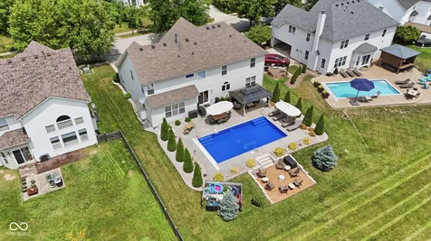 5729 Fairbourne Court Carmel IN 46033