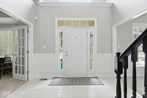 5729 Fairbourne Court Carmel IN 46033